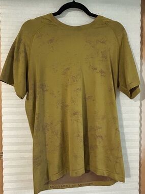 lululemon athletica Olive Green Short Sleeve Athletic Tee